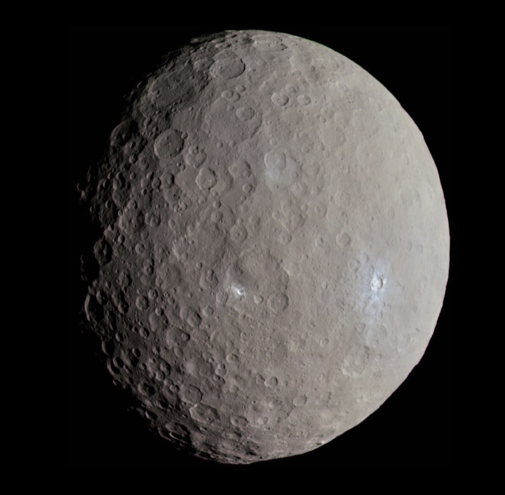 Ceres sfotografowana przez sondę Dawn